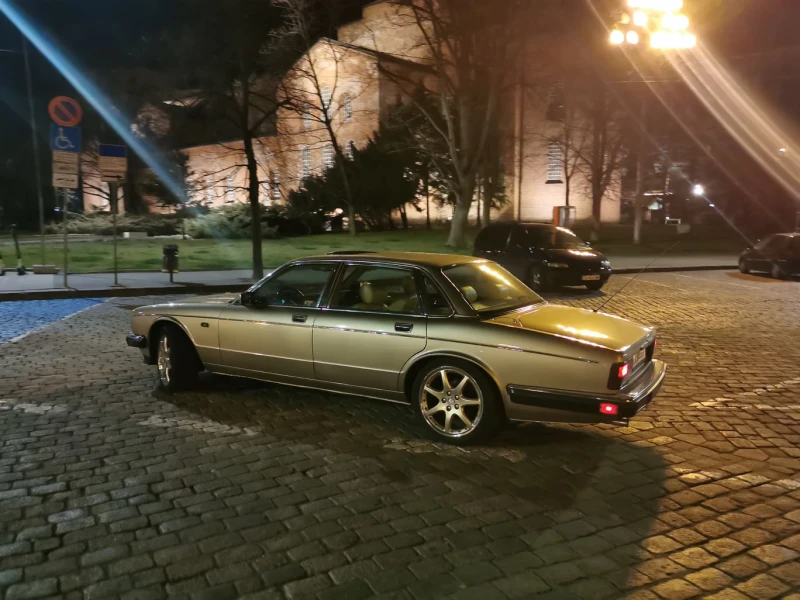 Jaguar Xj, снимка 5 - Автомобили и джипове - 48469592