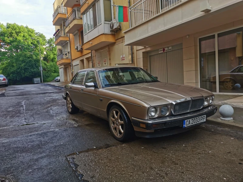 Jaguar Xj, снимка 14 - Автомобили и джипове - 48469592