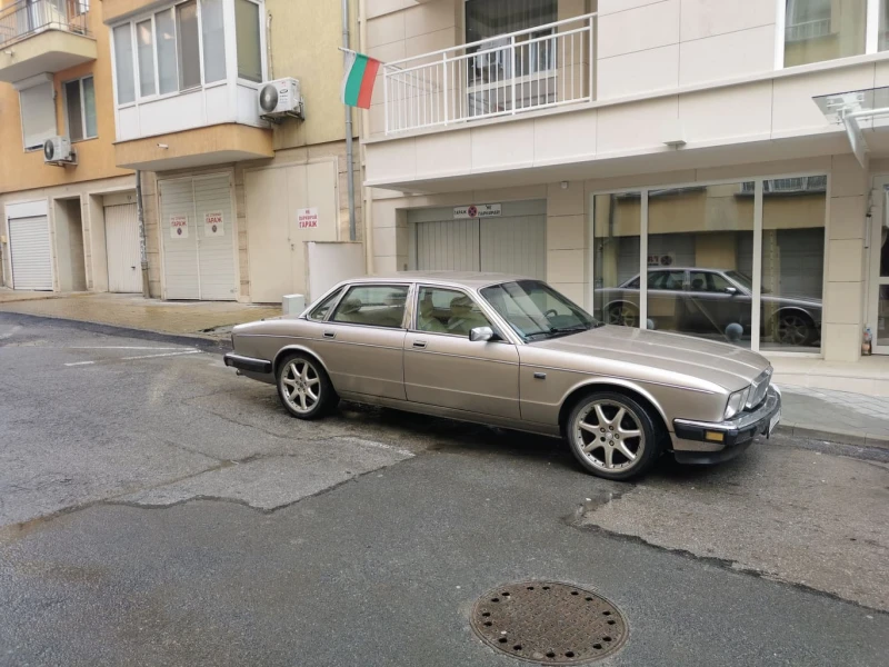 Jaguar Xj, снимка 15 - Автомобили и джипове - 48469592