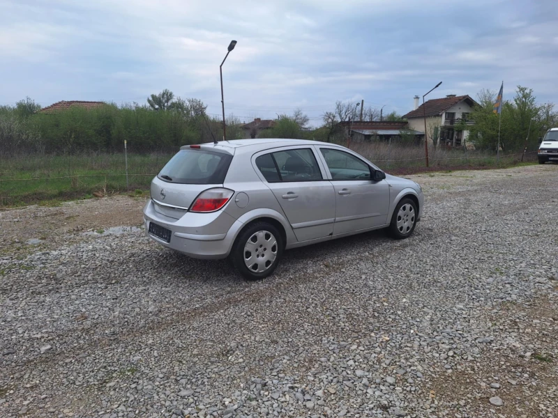 Opel Astra 1.6i klima, снимка 2 - Автомобили и джипове - 52079555