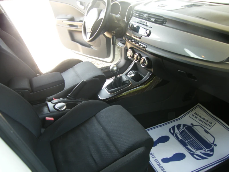 Alfa Romeo Giulietta 1.6JTD, снимка 14 - Автомобили и джипове - 51181755