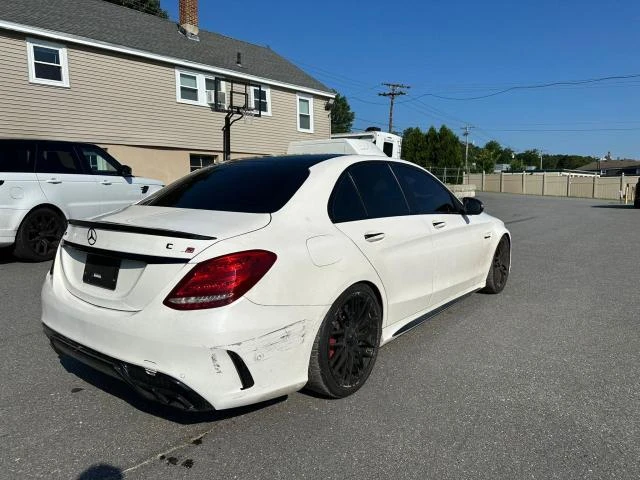 Mercedes-Benz C 63 AMG, снимка 3 - Автомобили и джипове - 47212947