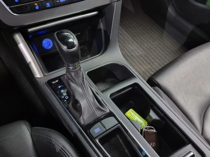 Hyundai Sonata 2.0 Smart - изображение 9