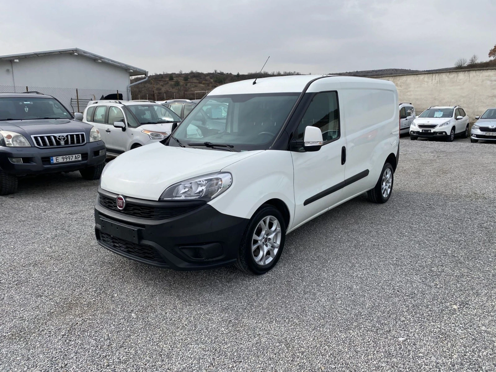 Fiat Doblo 1.4i-maxi - изображение 2