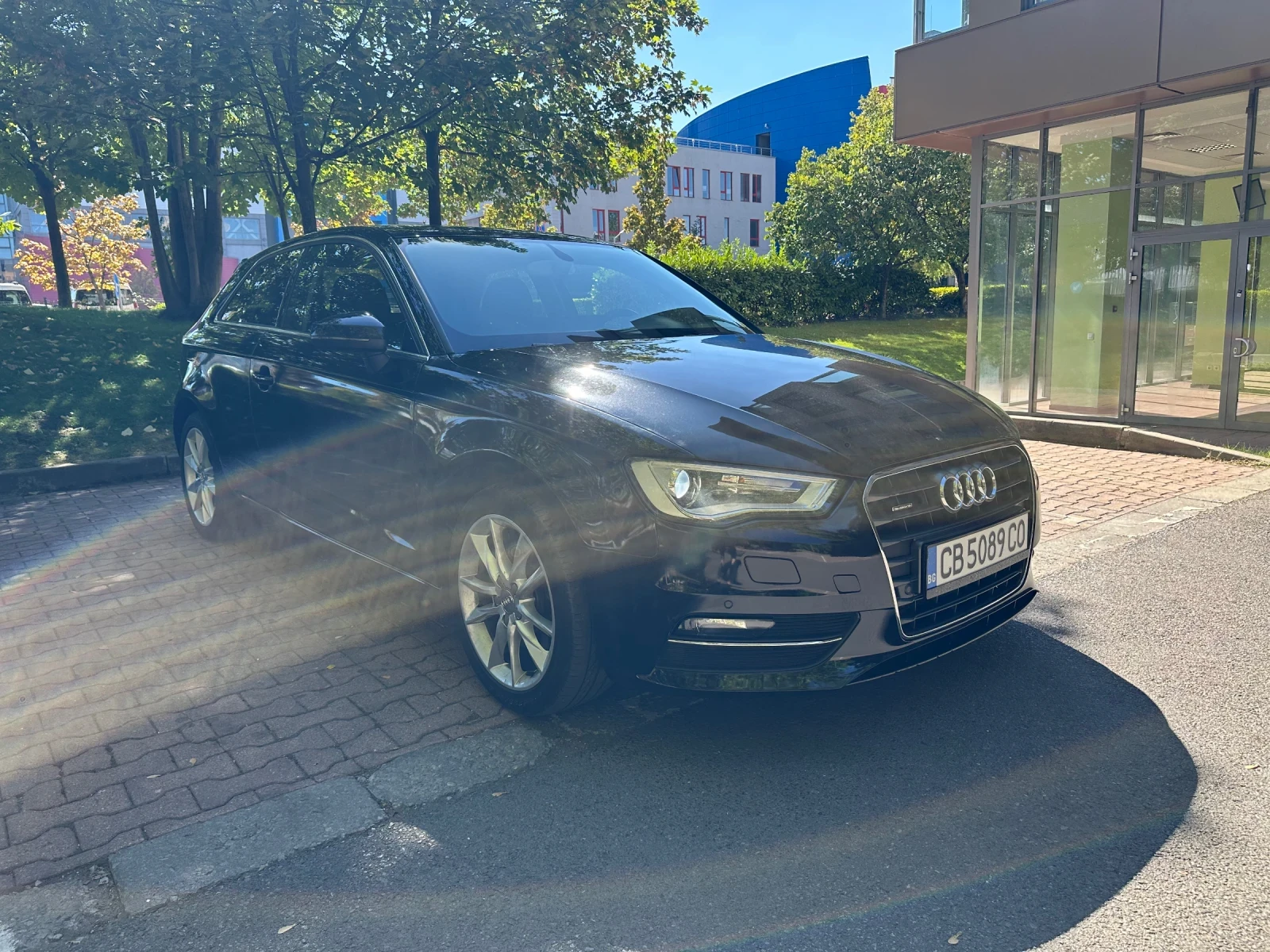 Audi A3 1.8t Quattro 4x4 Automat S Tronic Обслужена  - изображение 2