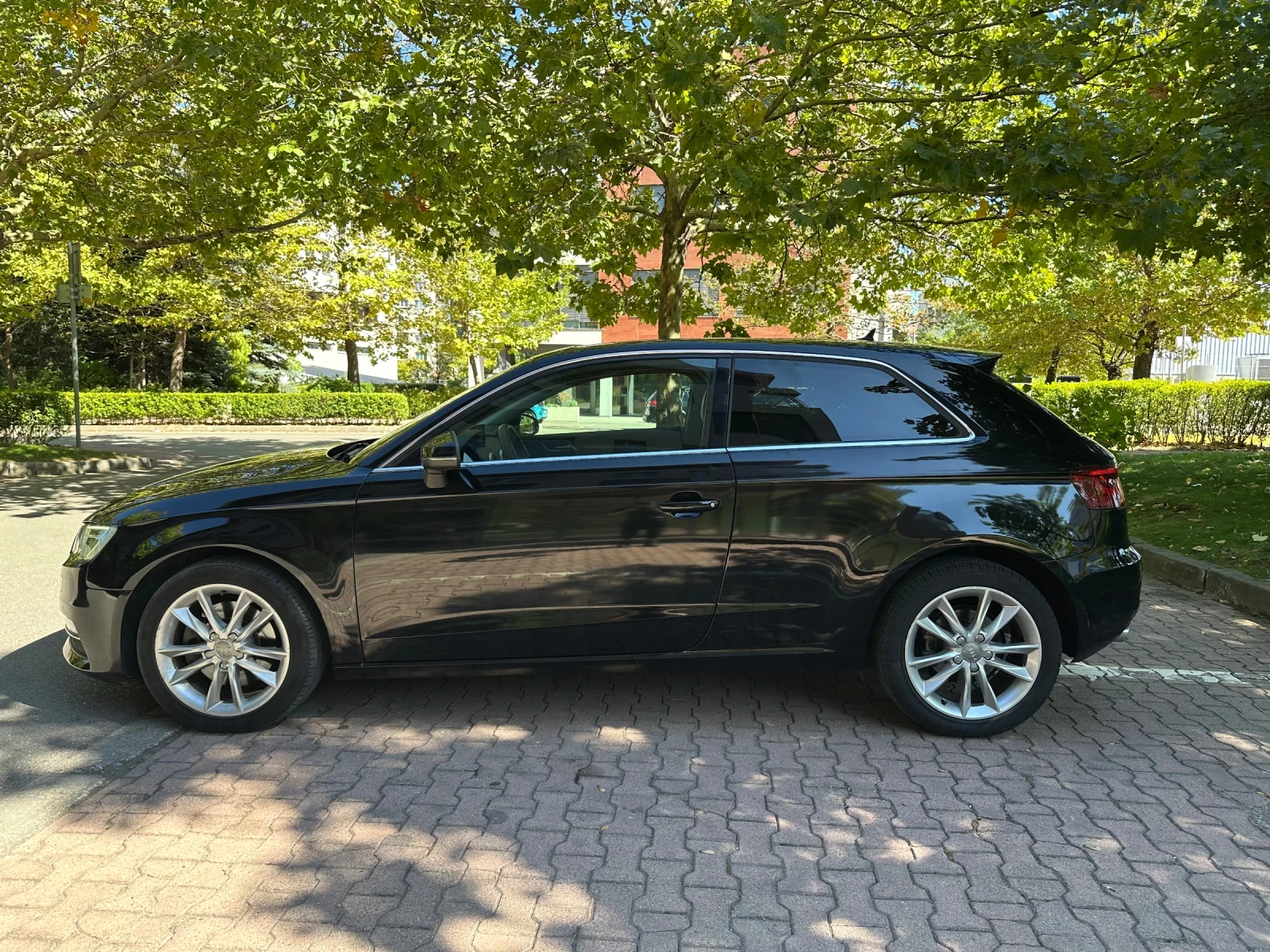 Audi A3 1.8t Quattro 4x4 Automat S Tronic Обслужена  - изображение 6