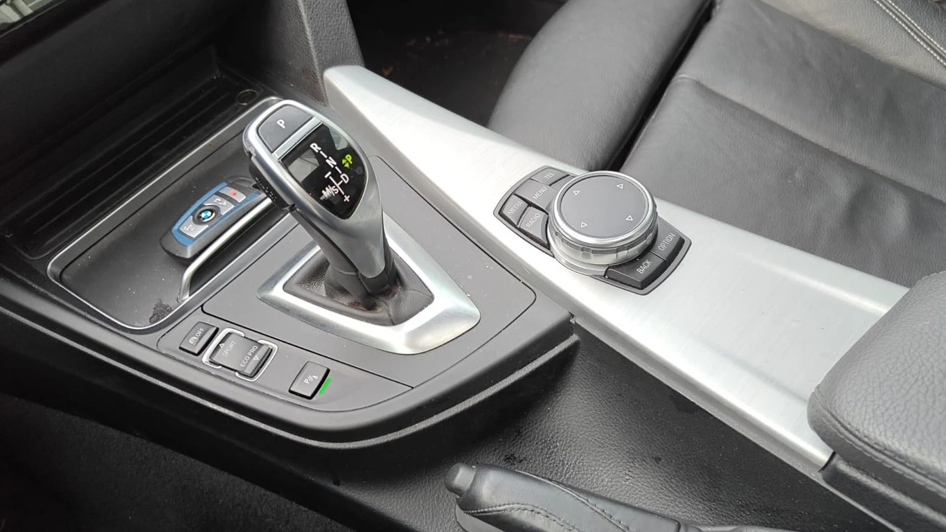 BMW 340 * 340i xDrive * CARFAX * ��� ������������ ������ | Mobile.bg � ����������� 17