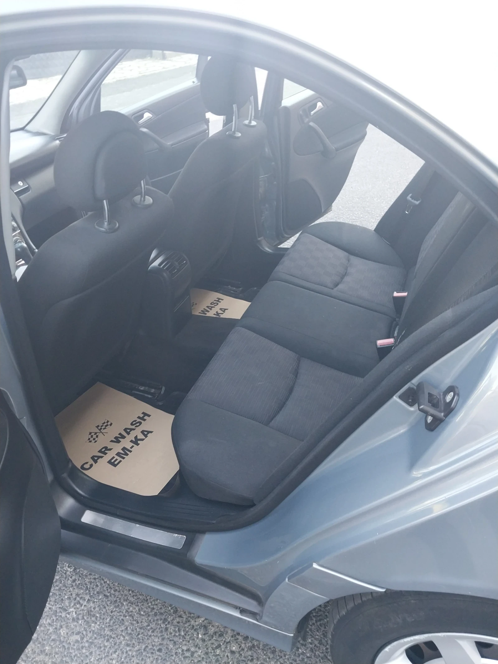 Mercedes-Benz C 200 Спешно., снимка 8 - Автомобили и джипове - 54040621