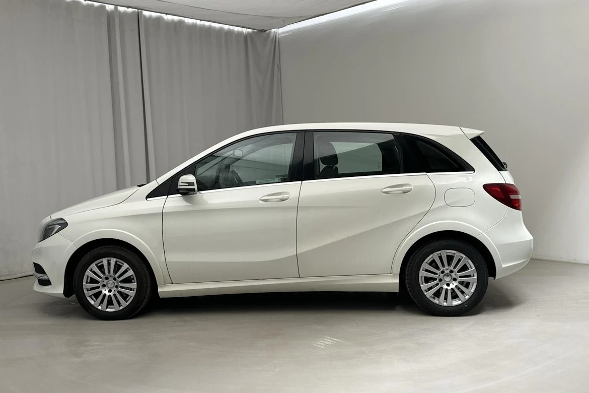 Mercedes-Benz B 200, снимка 16 - Автомобили и джипове - 55195062