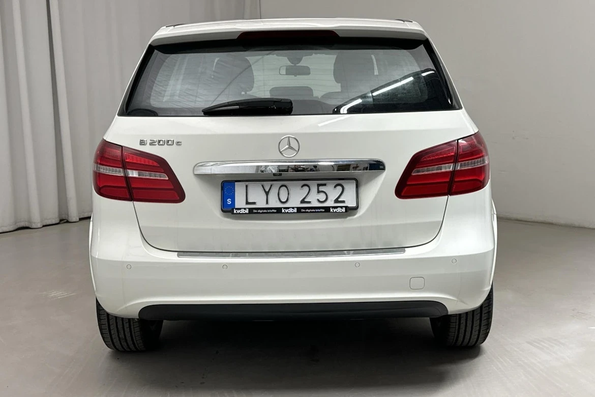 Mercedes-Benz B 200, снимка 13 - Автомобили и джипове - 55195062