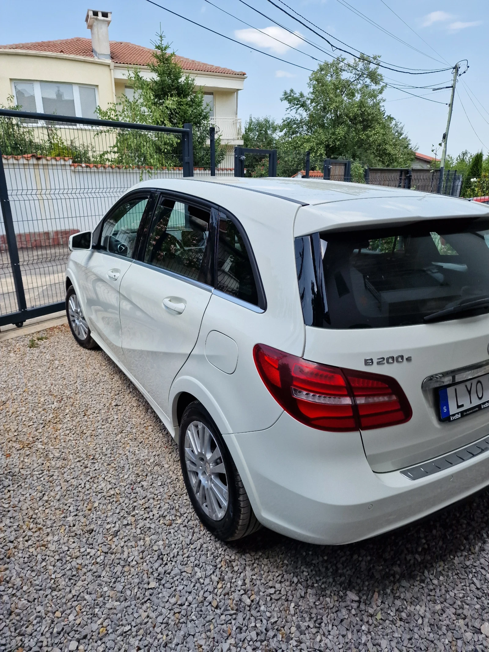 Mercedes-Benz B 200, снимка 10 - Автомобили и джипове - 55195062