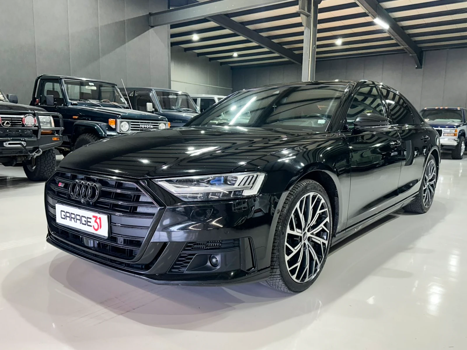 Audi S8  Twin turbocharged V8, снимка 3 - Автомобили и джипове - 53769814