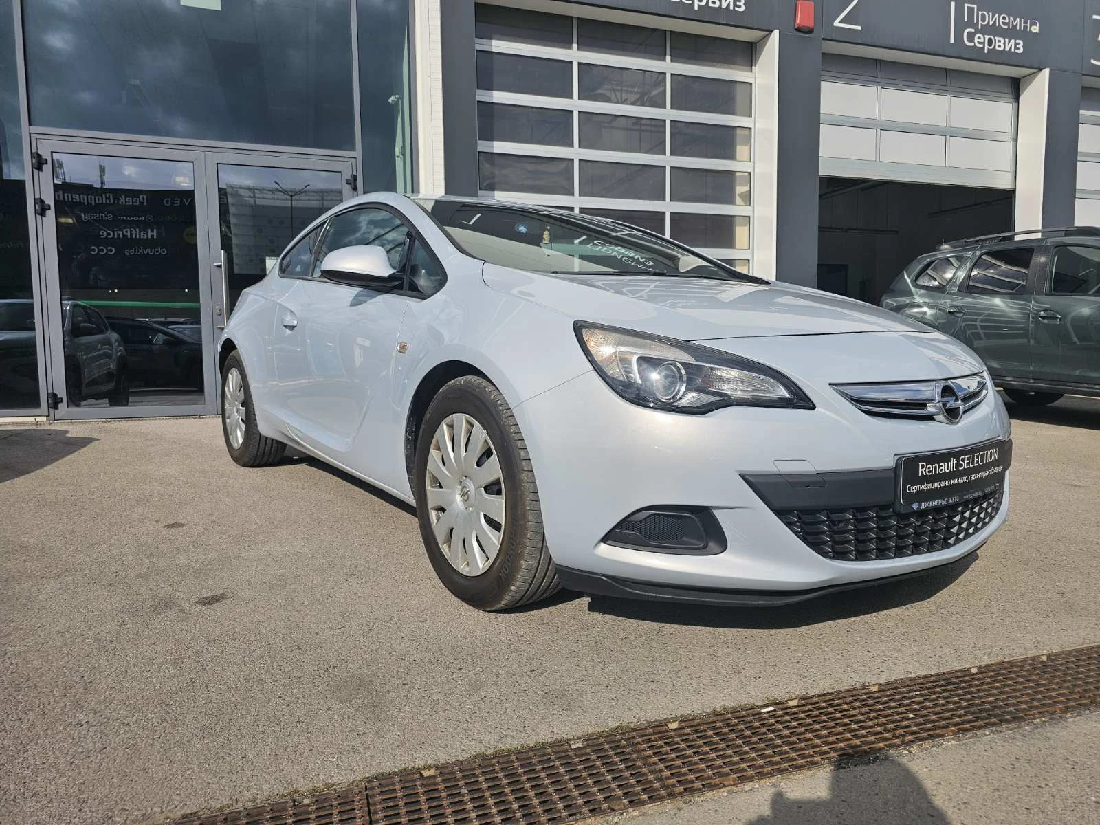 Opel Astra GTC 1.6 , снимка 2 - Автомобили и джипове - 54099230