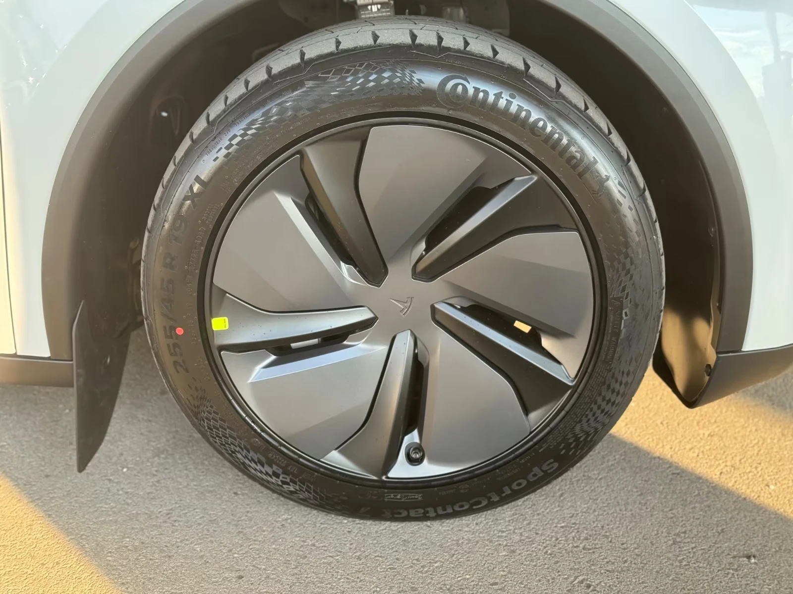 Tesla Model Y Juniper LR, снимка 8 - Автомобили и джипове - 54144709