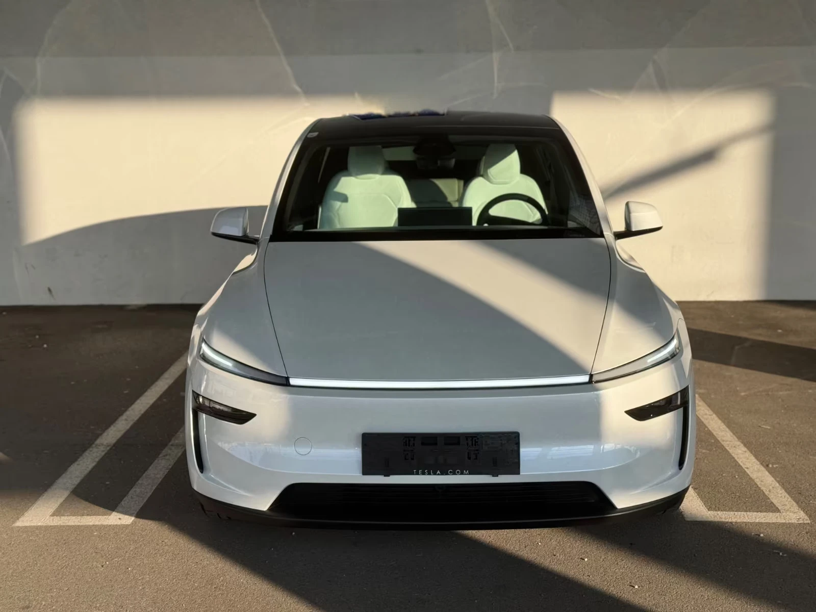 Tesla Model Y Juniper LR, снимка 2 - Автомобили и джипове - 54144709