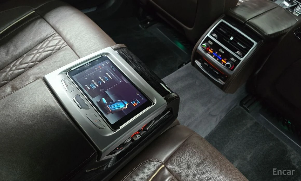 BMW 760 Li* XDRIVE* ОБДУХВАНЕ* КАМЕРИ* 360* V12* , снимка 14 - Автомобили и джипове - 54205654