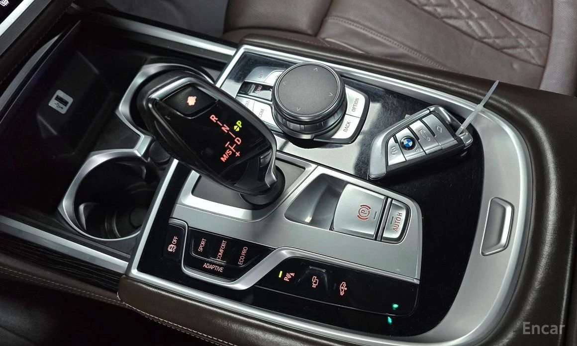 BMW 760 Li* XDRIVE* ОБДУХВАНЕ* КАМЕРИ* 360* V12* , снимка 10 - Автомобили и джипове - 54205654