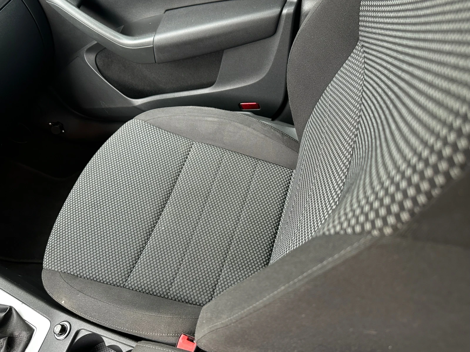 Skoda Octavia 1.6tdi 4x4, снимка 11 - Автомобили и джипове - 54624943
