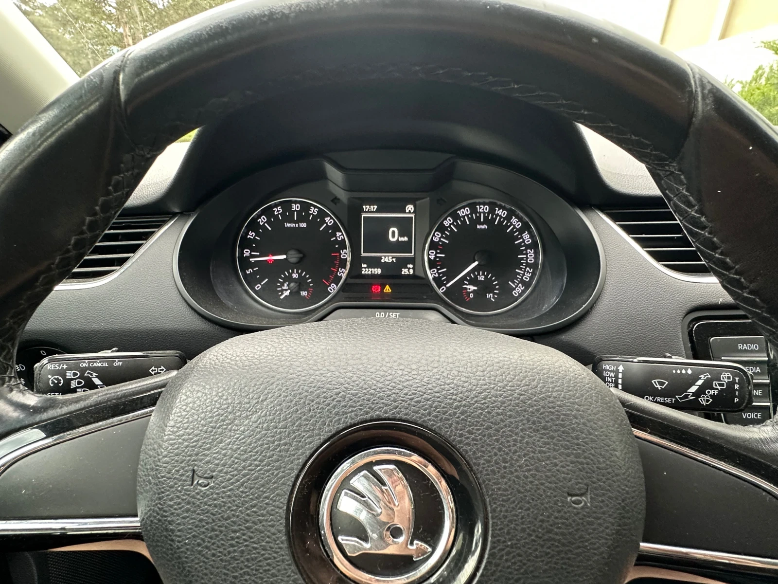 Skoda Octavia 1.6tdi 4x4, снимка 7 - Автомобили и джипове - 54624943