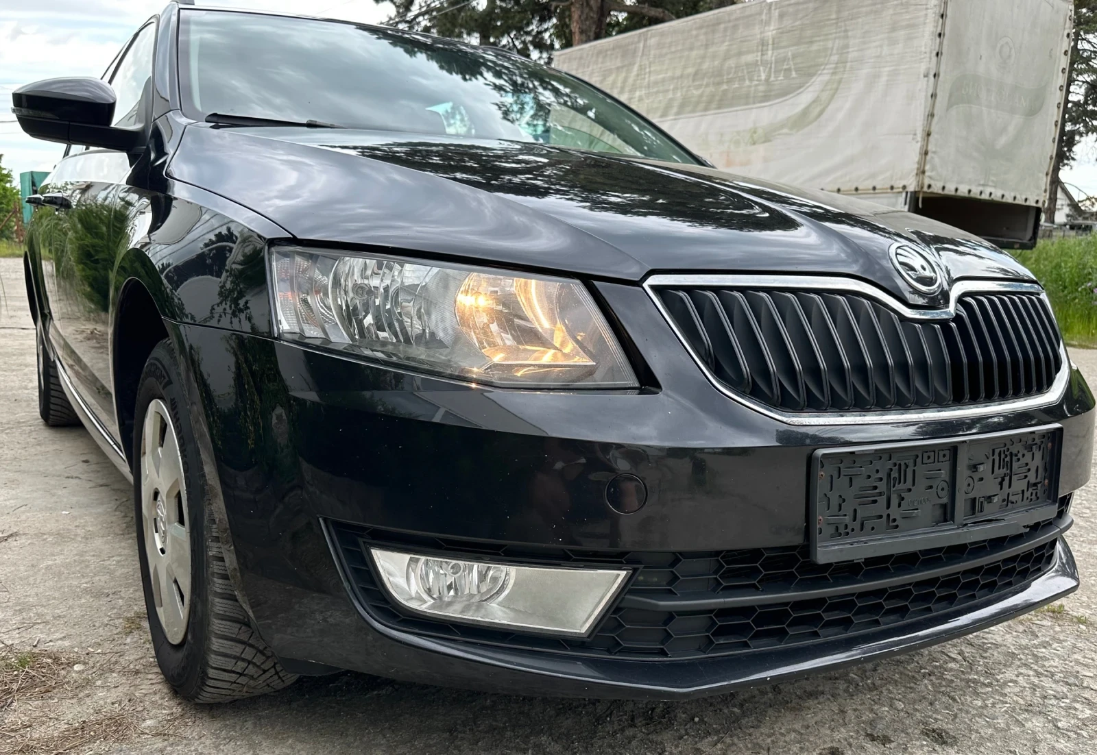 Skoda Octavia 1.6tdi 4x4, снимка 2 - Автомобили и джипове - 54624943