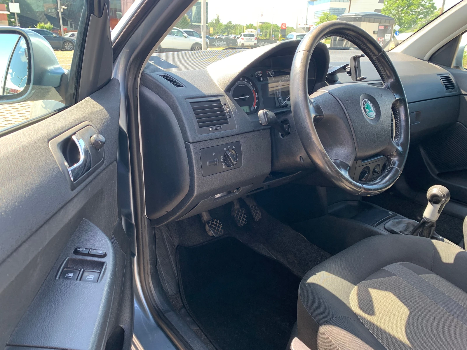 Skoda Fabia TDI, снимка 6 - Автомобили и джипове - 54729709