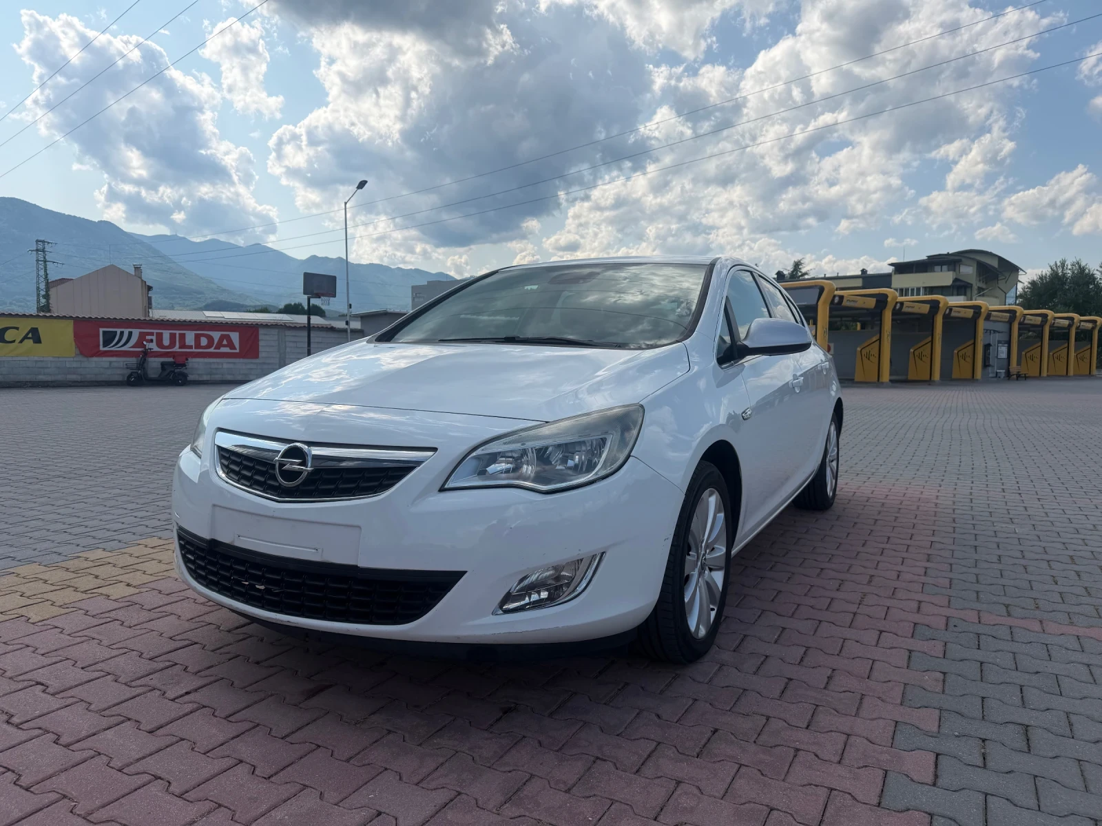Opel Astra, снимка 2 - Автомобили и джипове - 55379868