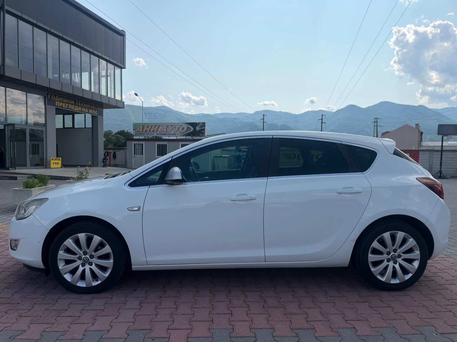 Opel Astra, снимка 3 - Автомобили и джипове - 55379868