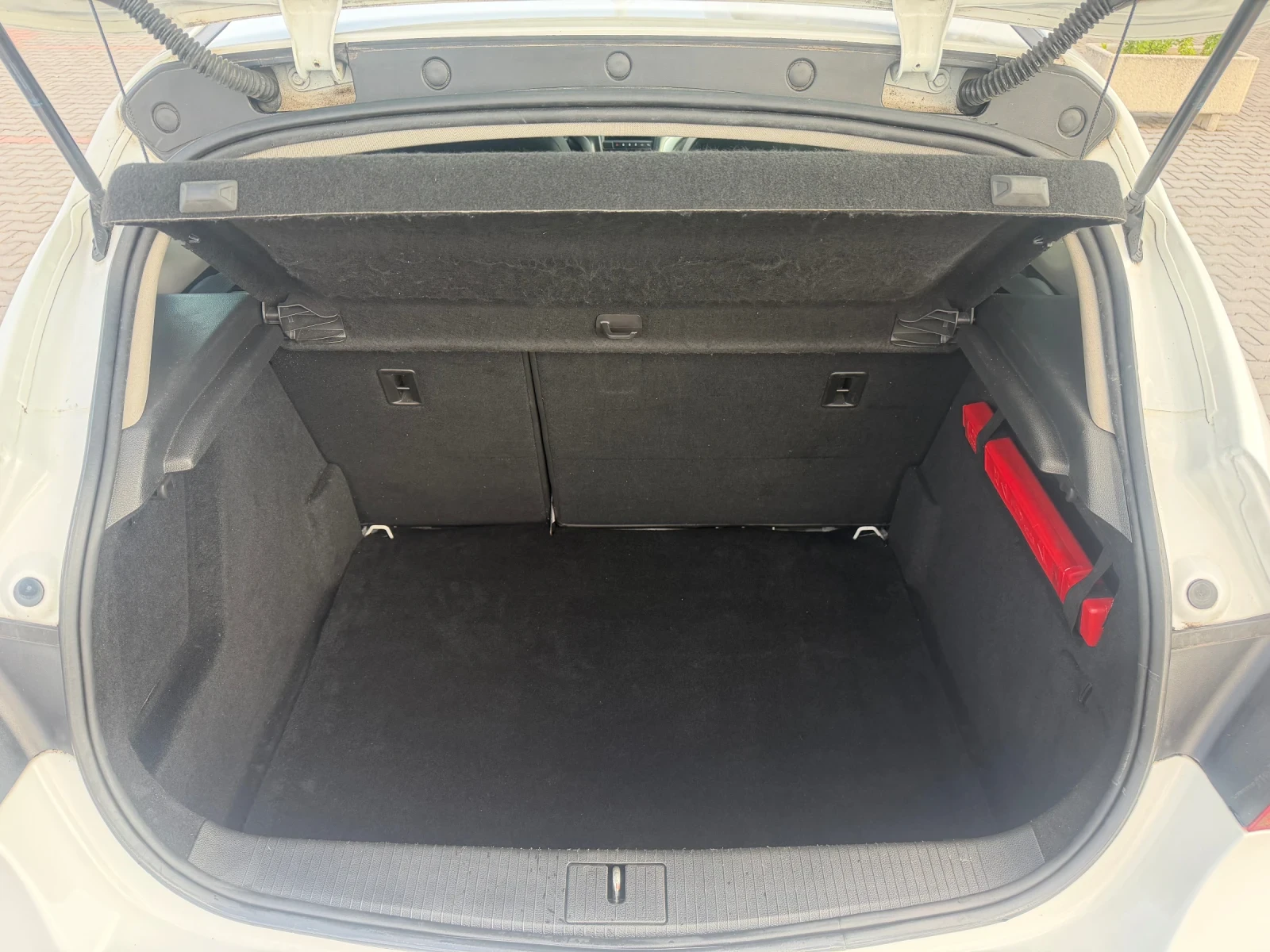 Opel Astra, снимка 14 - Автомобили и джипове - 55379868