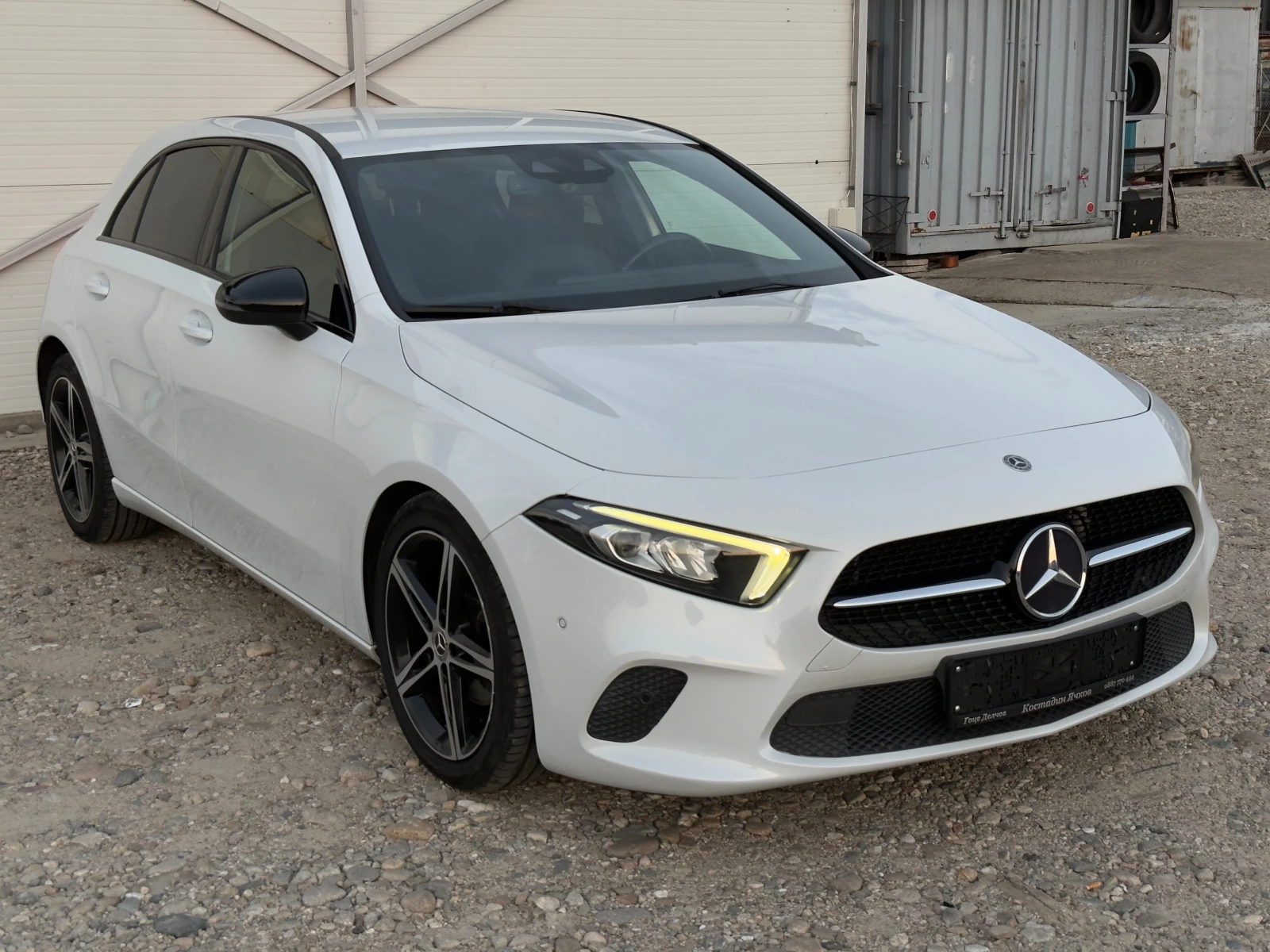 Mercedes-Benz A 180 1.5d Автоматик/Камера/Навигация/Собствен лизинг, снимка 2 - Автомобили и джипове - 55728694