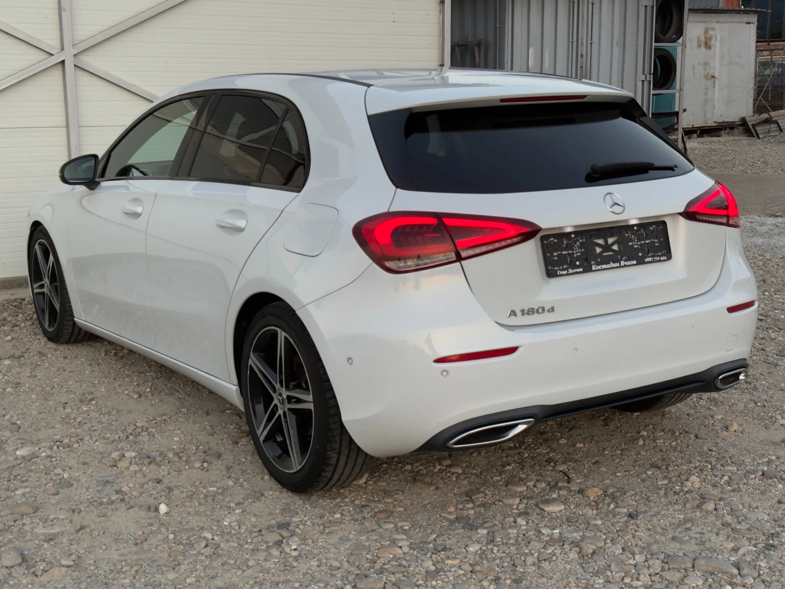 Mercedes-Benz A 180 1.5d Автоматик/Камера/Навигация/Собствен лизинг, снимка 6 - Автомобили и джипове - 55728694
