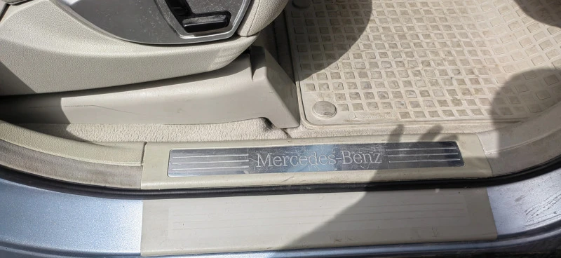 Mercedes-Benz ML 320 4 MATIC, снимка 7 - Автомобили и джипове - 47239315