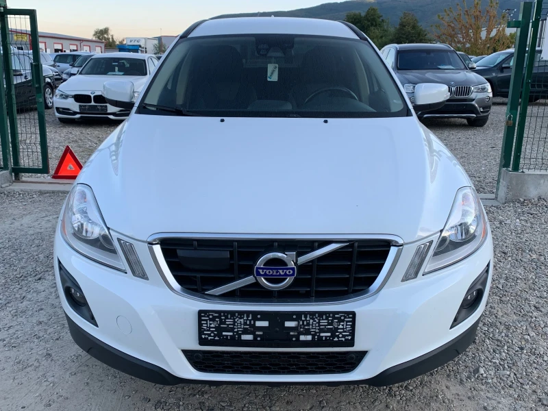 Volvo XC60 2.4D5.Avtomat, Distronik.TOP.Собствен лизинг!!!, снимка 2 - Автомобили и джипове - 47368147