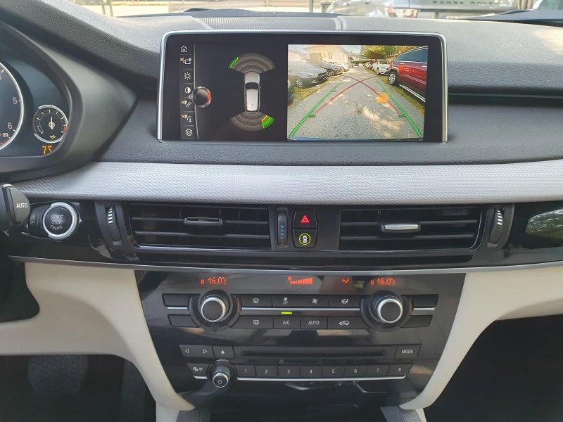 BMW X5 MSPORT/PANORAMA/CAMERA/СМЕНЕНИ ВЕРИГИ, снимка 16 - Автомобили и джипове - 51018318