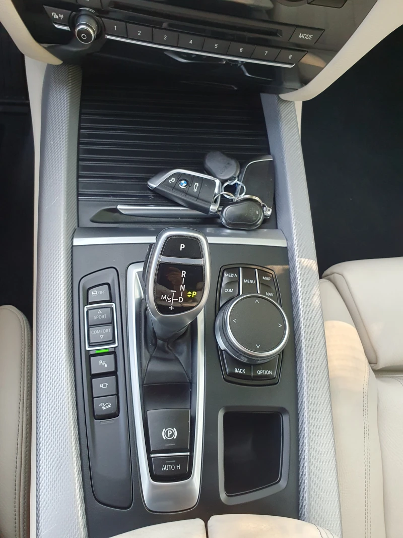BMW X5 MSPORT/PANORAMA/CAMERA/СМЕНЕНИ ВЕРИГИ, снимка 15 - Автомобили и джипове - 51018318