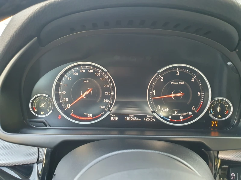 BMW X5 MSPORT/PANORAMA/CAMERA/СМЕНЕНИ ВЕРИГИ, снимка 17 - Автомобили и джипове - 51018318