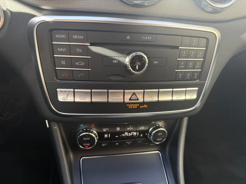 Mercedes-Benz GLA 250 GLA 250 4 Matic , снимка 16 - Автомобили и джипове - 52246417