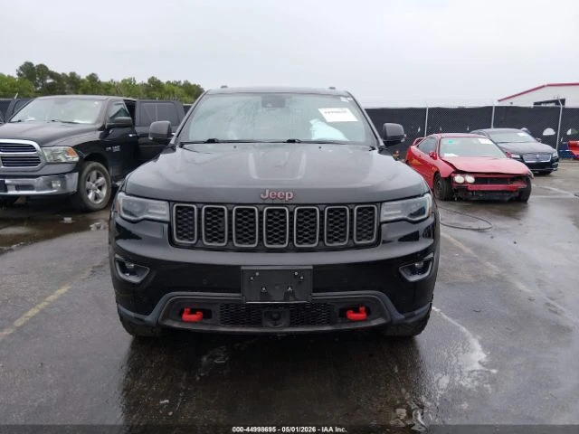 Jeep Grand cherokee TRAILHAWK 4X4 / DISTRONIC / ПОДГРЕВИ / ПАНОРАМА, снимка 2 - Автомобили и джипове - 54987626
