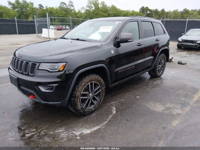 Jeep Grand cherokee TRAILHAWK 4X4 / DISTRONIC / ПОДГРЕВИ / ПАНОРАМА, снимка 3 - Автомобили и джипове - 54987626