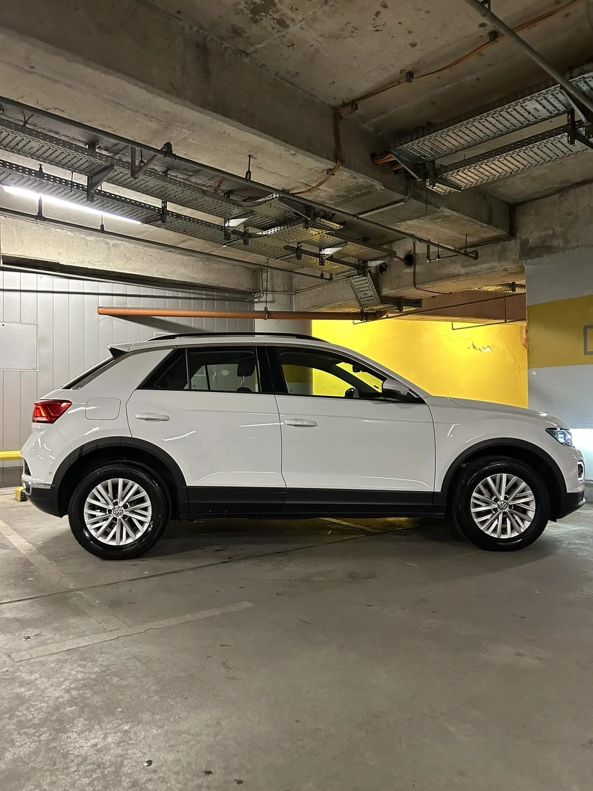 VW T-Roc 1.5 TSI - изображение 10