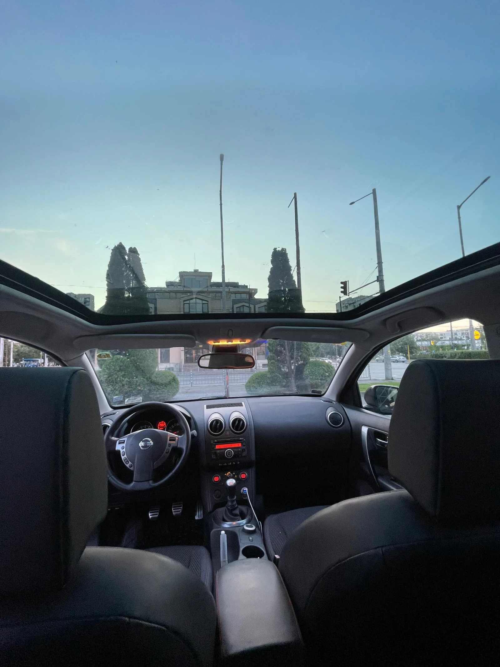Nissan Qashqai 2.0i 4x4 Panorama  - изображение 7