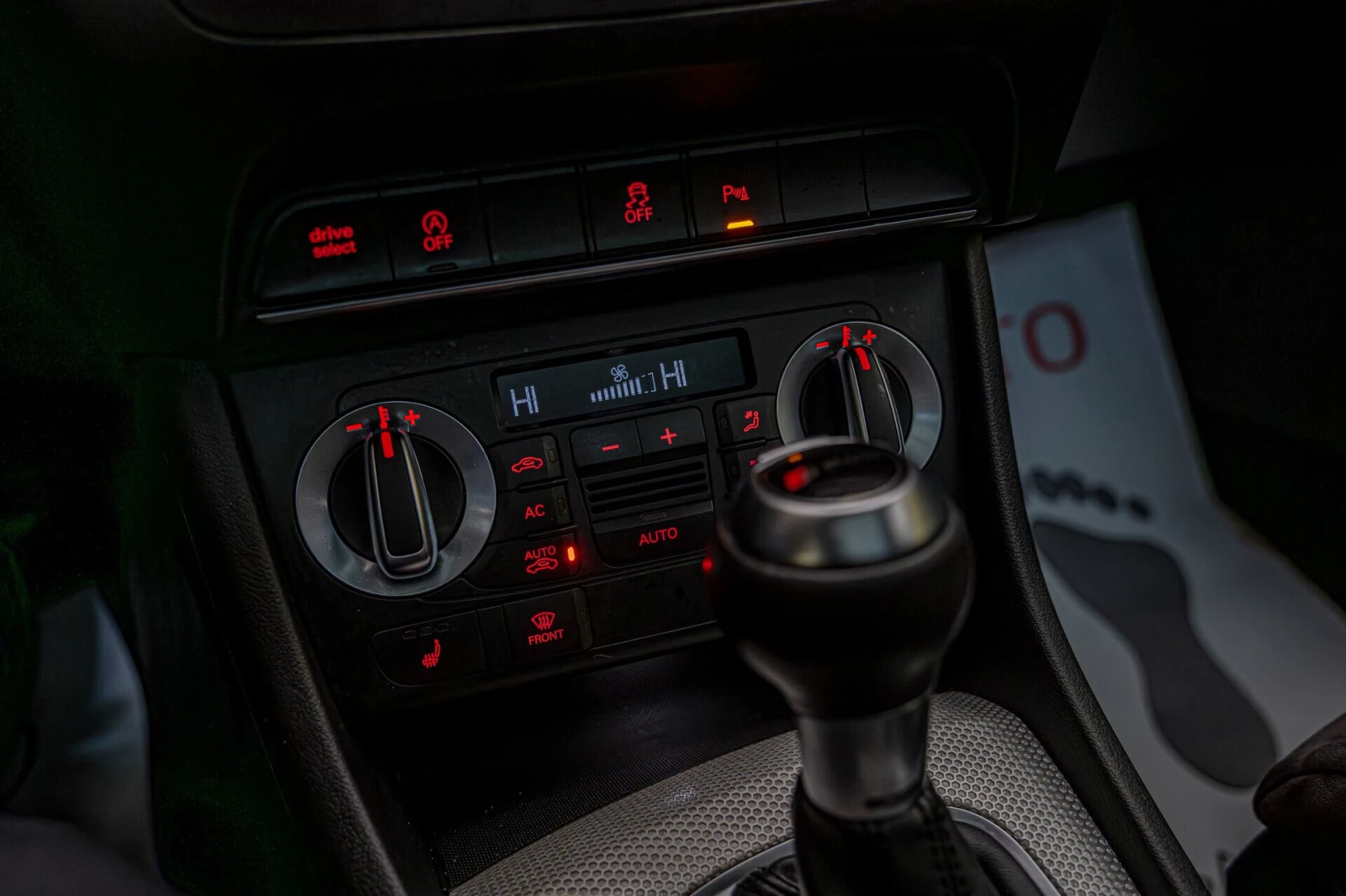 Audi Q3 2.0TDI/Quattro/Bose/LED/PDC/Панорама - изображение 9