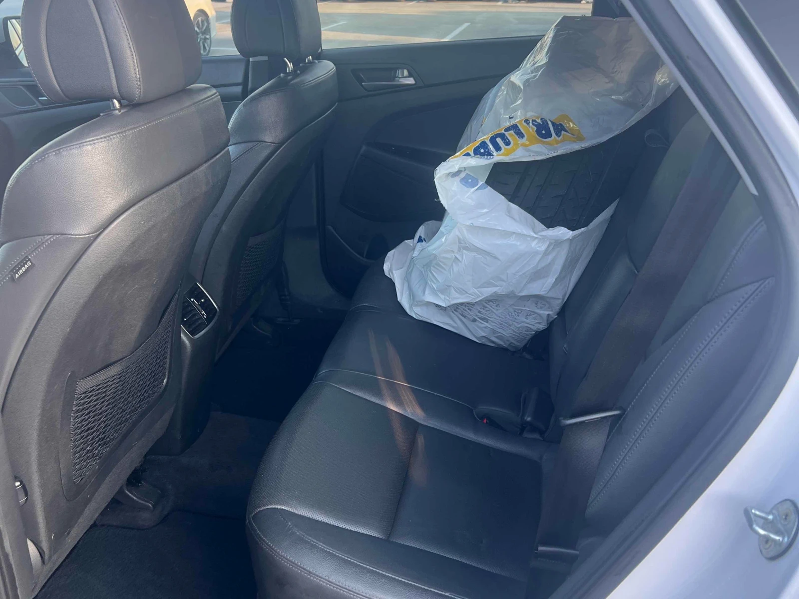 Hyundai Tucson Limited* Back cam* Шибидах* Подгрев* Keyless* Blin, снимка 11 - Автомобили и джипове - 53709697