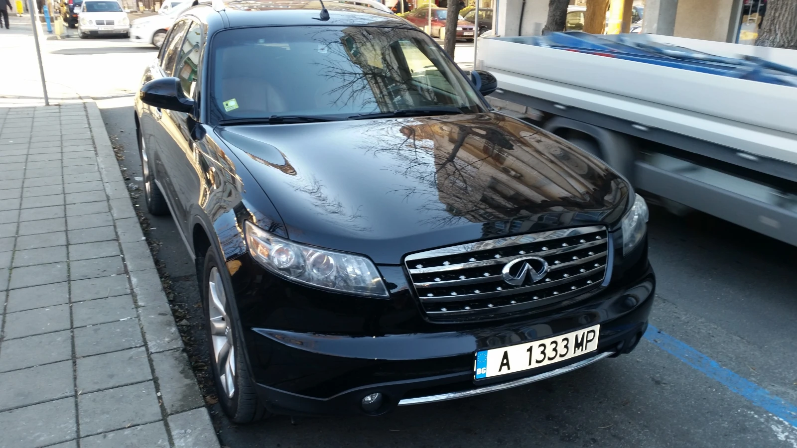 Infiniti Fx 35, снимка 4 - Автомобили и джипове - 53961763