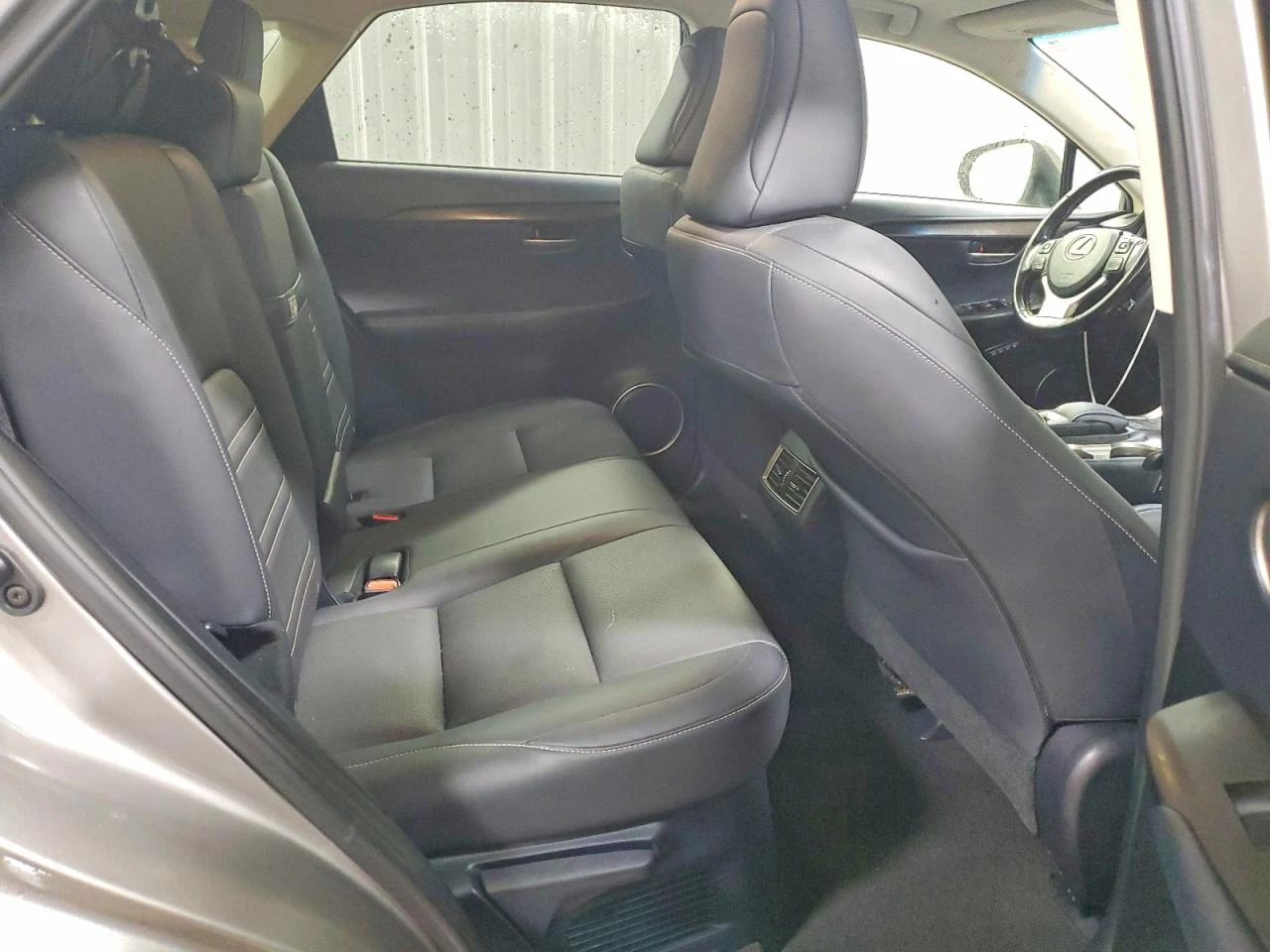 Lexus NX 200t 2.0l Base, снимка 10 - Автомобили и джипове - 54731019