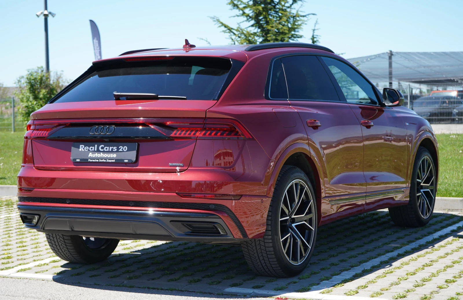 Audi Q8 50 TDI* S line* B&O* 360* Distr* Matrix* , снимка 4 - Автомобили и джипове - 54861857
