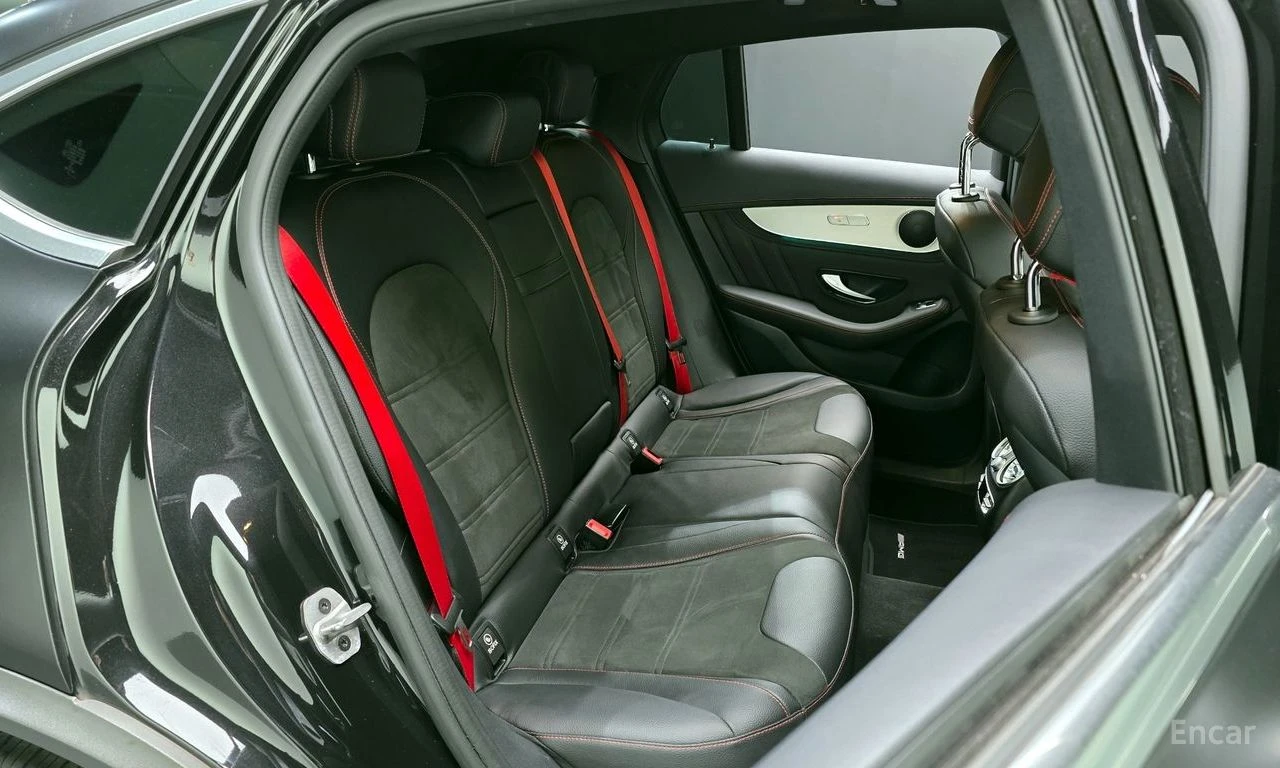 Mercedes-Benz GLC 43 AMG 4MATIC* ПОДГРЕВ* НАВИГАЦИЯ* 360 КАМЕРА, снимка 9 - Автомобили и джипове - 54957859