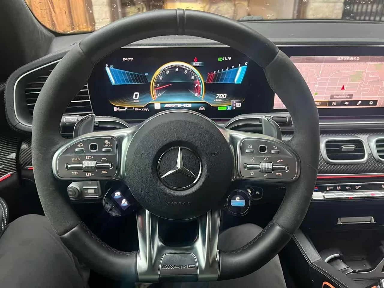 Mercedes-Benz GLE * AMG 53 * CARFAX * БЕЗ ПЪРВОНАЧАЛНА ВНОСКА, снимка 15 - Автомобили и джипове - 55343837