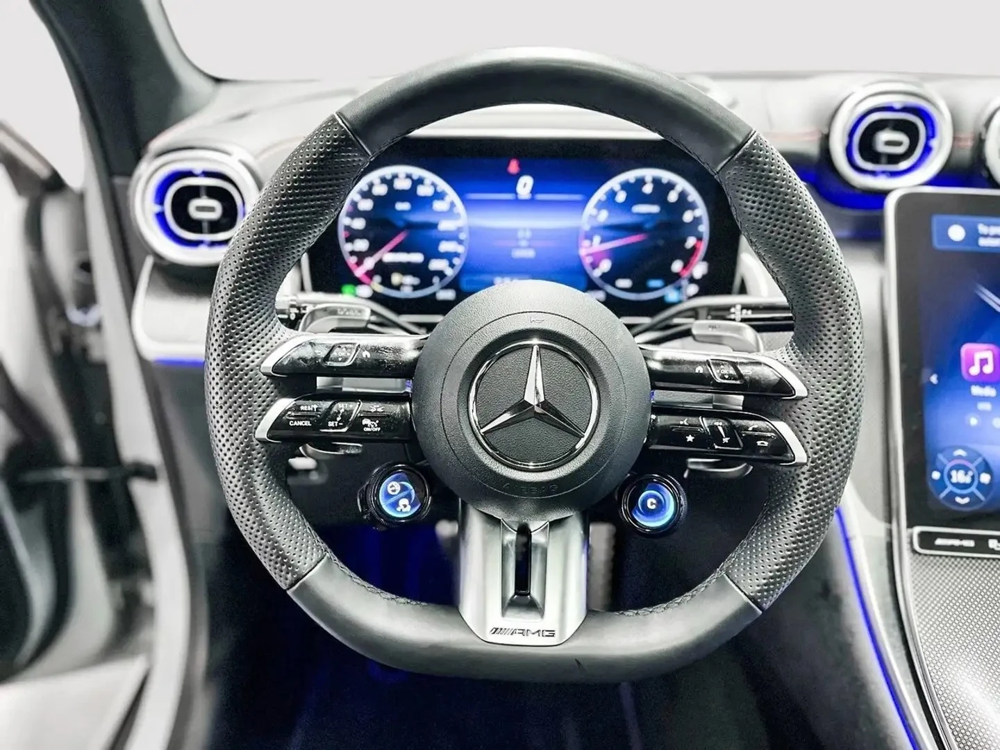 Mercedes-Benz GLC 43 AMG PREMIUM PKG ЦЕНА ДО БЪЛГАРИЯ АВТОКРЕДИТ, снимка 12 - Автомобили и джипове - 55878896