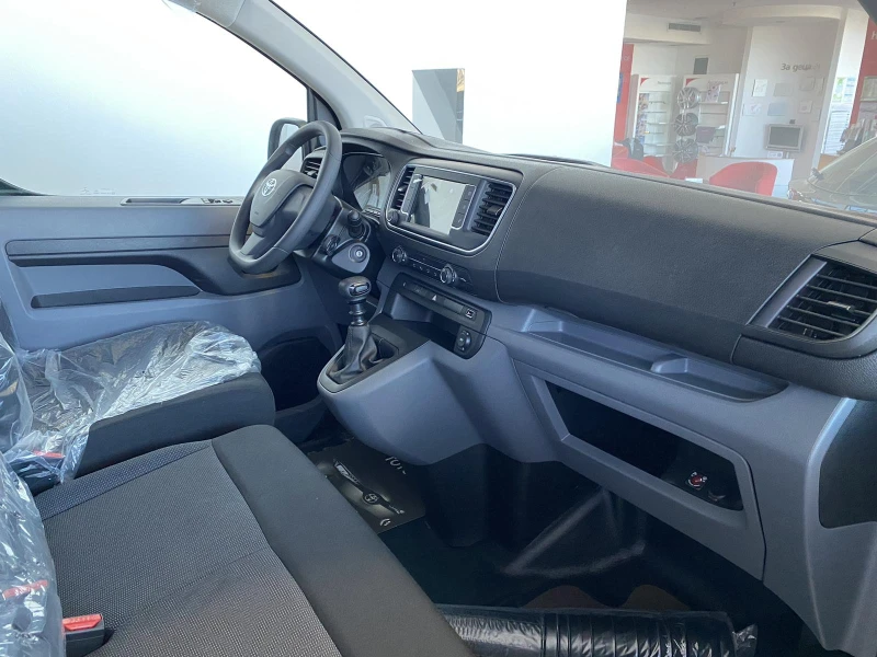 Toyota Proace Base L2 6MT, снимка 13 - Бусове и автобуси - 47951139