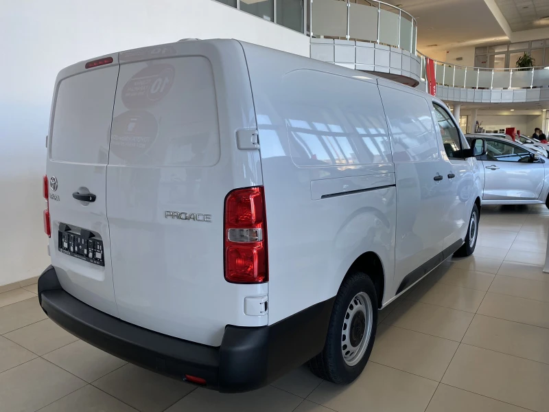 Toyota Proace Base L2 6MT, снимка 5 - Бусове и автобуси - 47951139